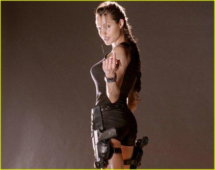 angelina-jolie-tomb-raider-costume05.jpg