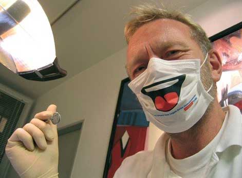 funny_masks_dentist_1.jpg